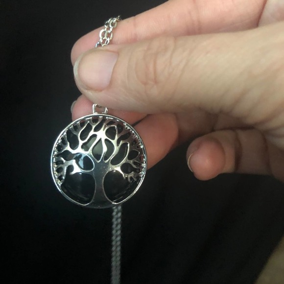Black Agate tree of life pendant. - Picture 4 of 7
